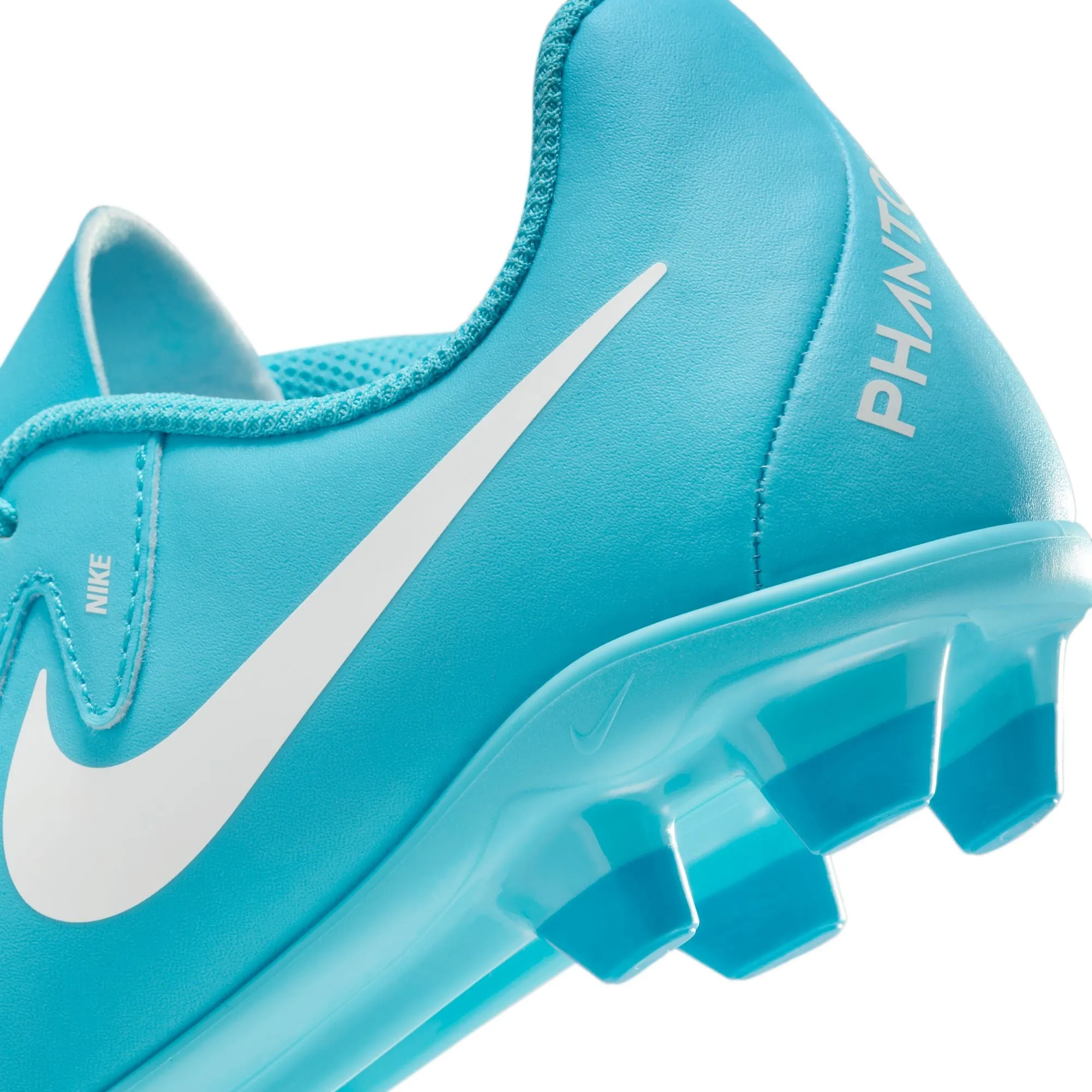 Boys'/Girls' Nike Youth Jr. Phantom GX 2 Club Low-Top Soccer Cleats