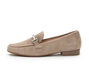 Kelowna Women's Metal Bit Loafer - Sand 22