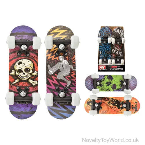 Small Skateboard Cool Graffiti Designs (41cm x 12.5cm)